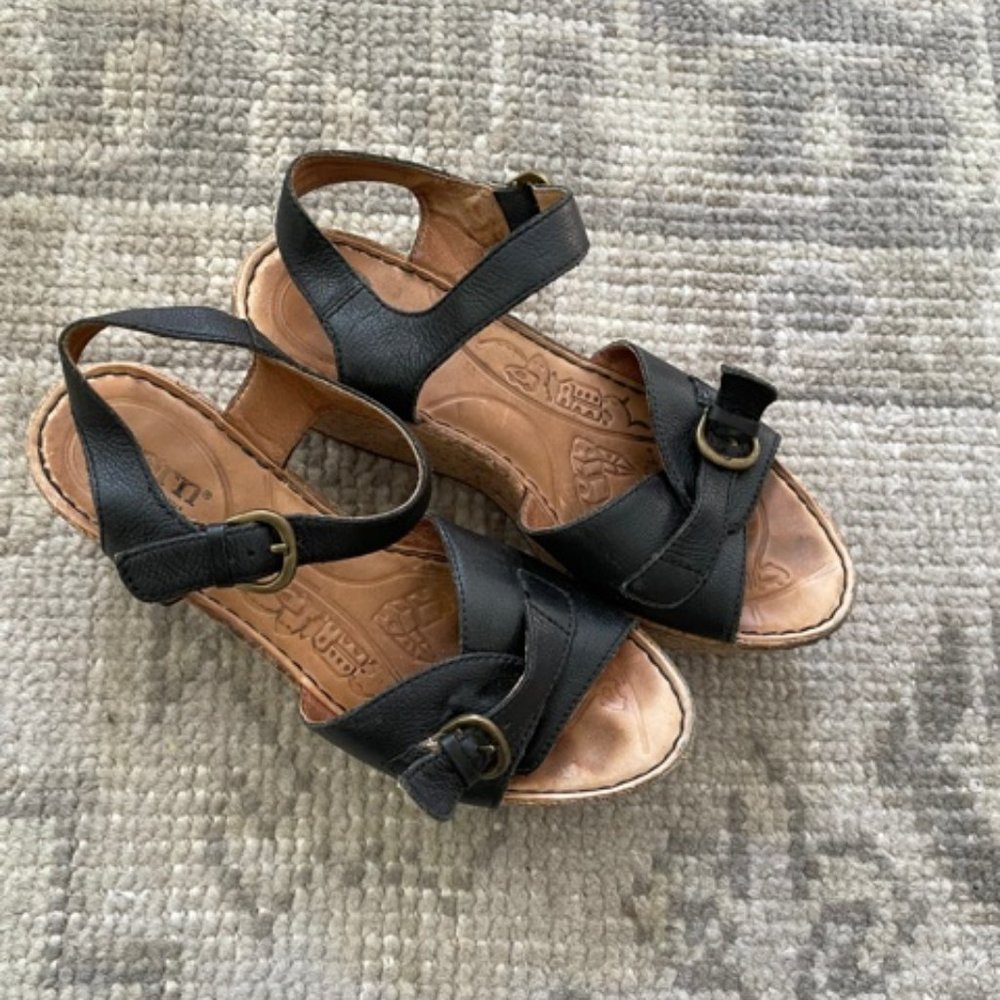 BORN black leather platform shoes size 7
